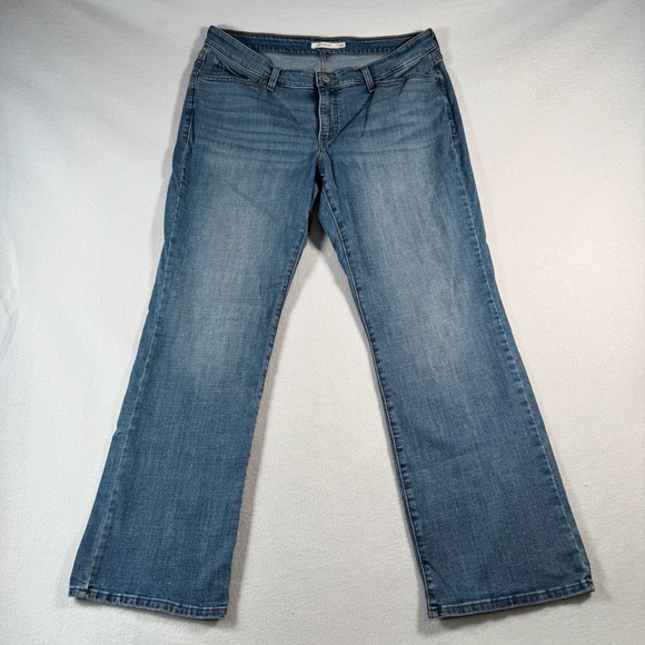 Levi's Denim - Levis Jeans Womens 18W Blue 415 Classic Boot Mid Rise Medium Wash Stretch Plus